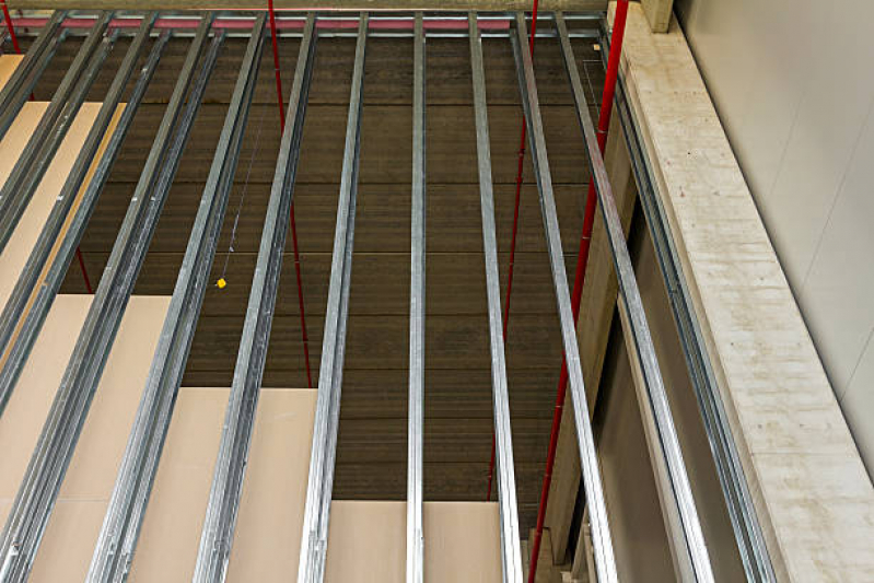 Instalação para Parede de Drywall Valor Região Metropolitana de Belo Horizonte - Instalação de Kit de Porta para Drywall